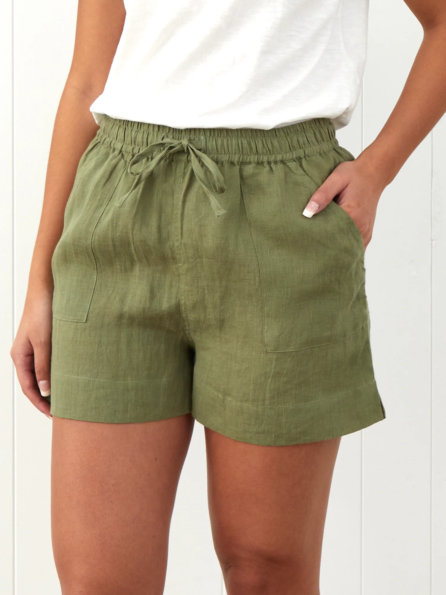 Amalfi Linen Shorts in Cactus - Image 3