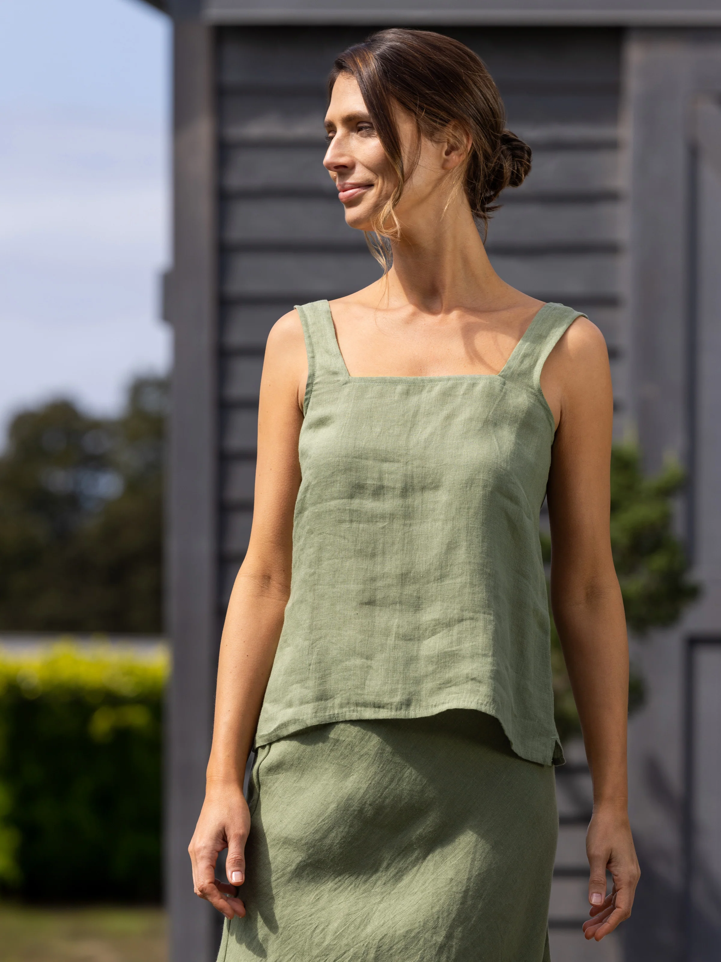 Amalfi Linen Singlet Top in Cactus - Image 5
