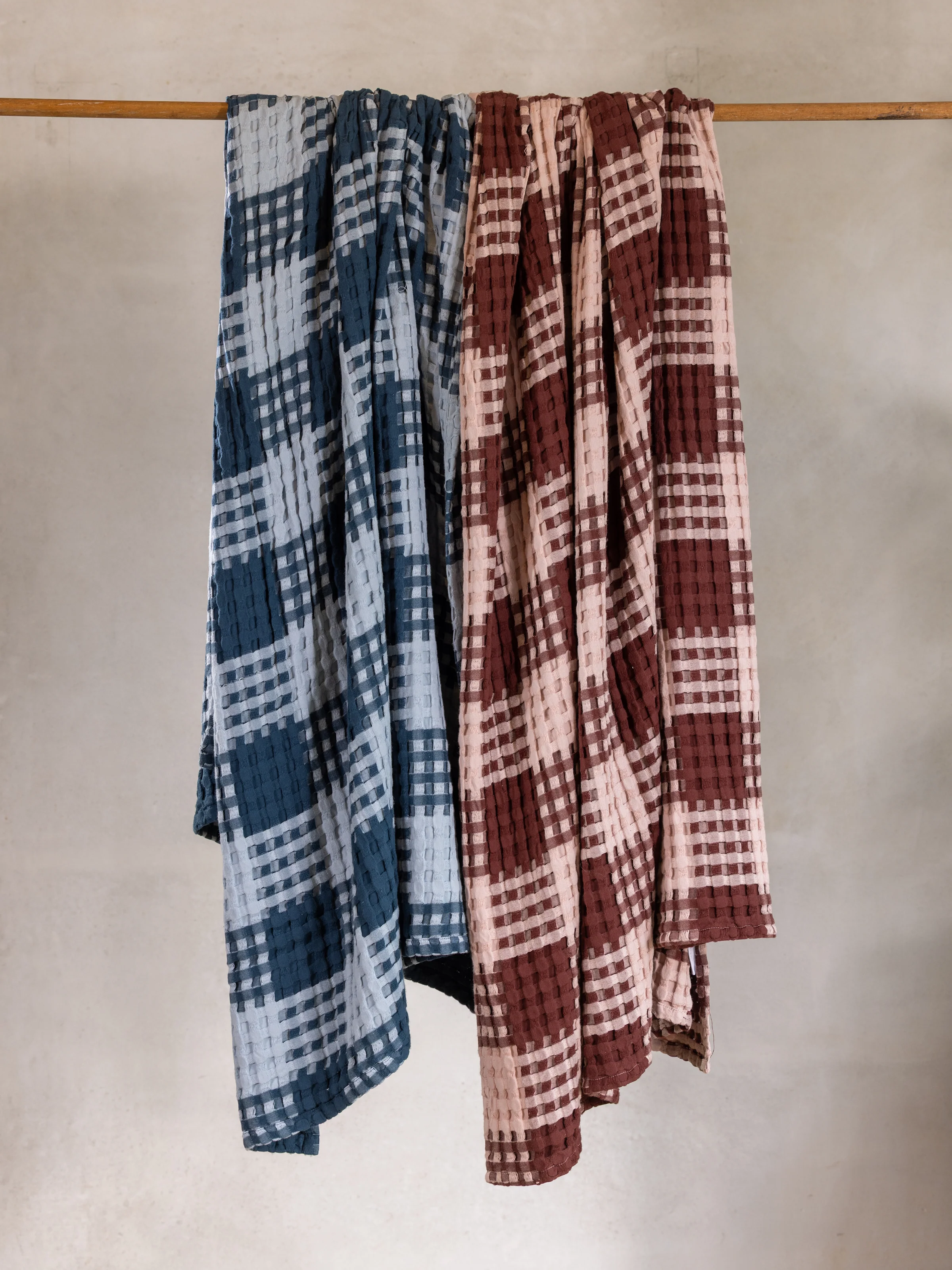 Arlo Waffle Blanket in Blue / Navy - Image 3
