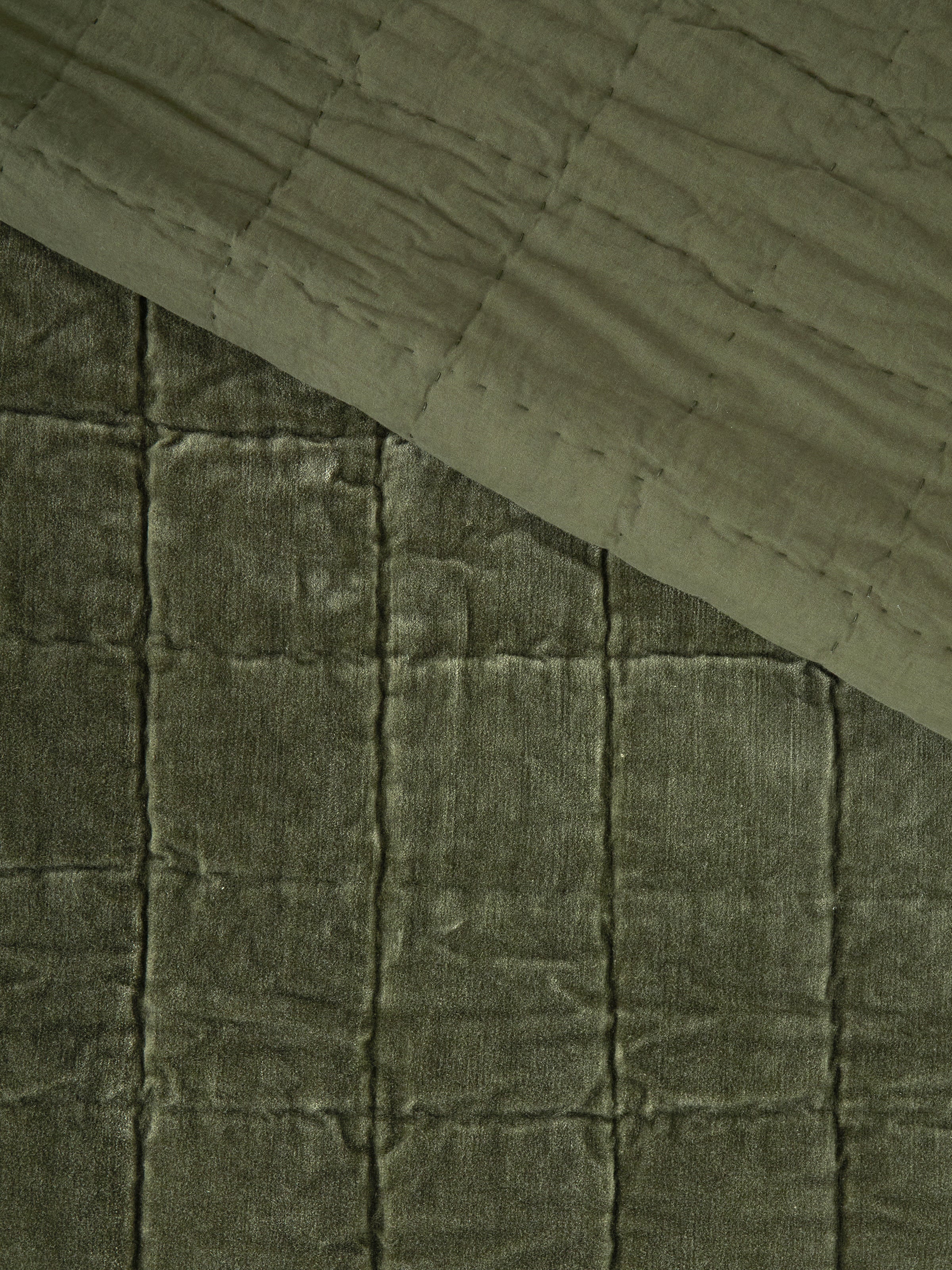 Belvedere Velvet Quilt in Willow - Image 4