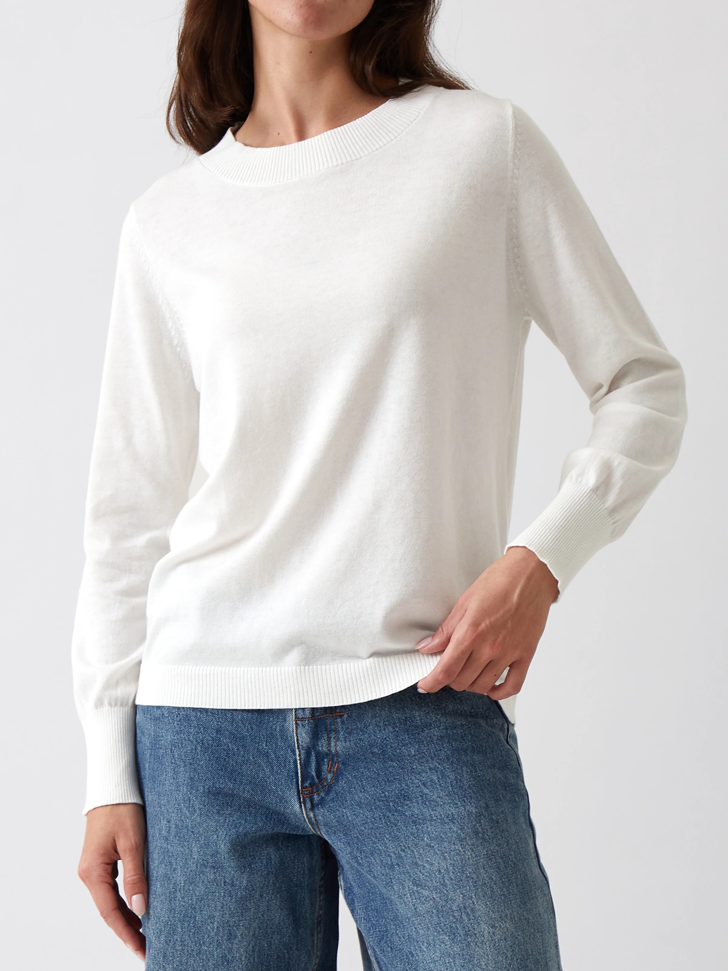 Cotton Cashmere Crew Jumper in Ivory