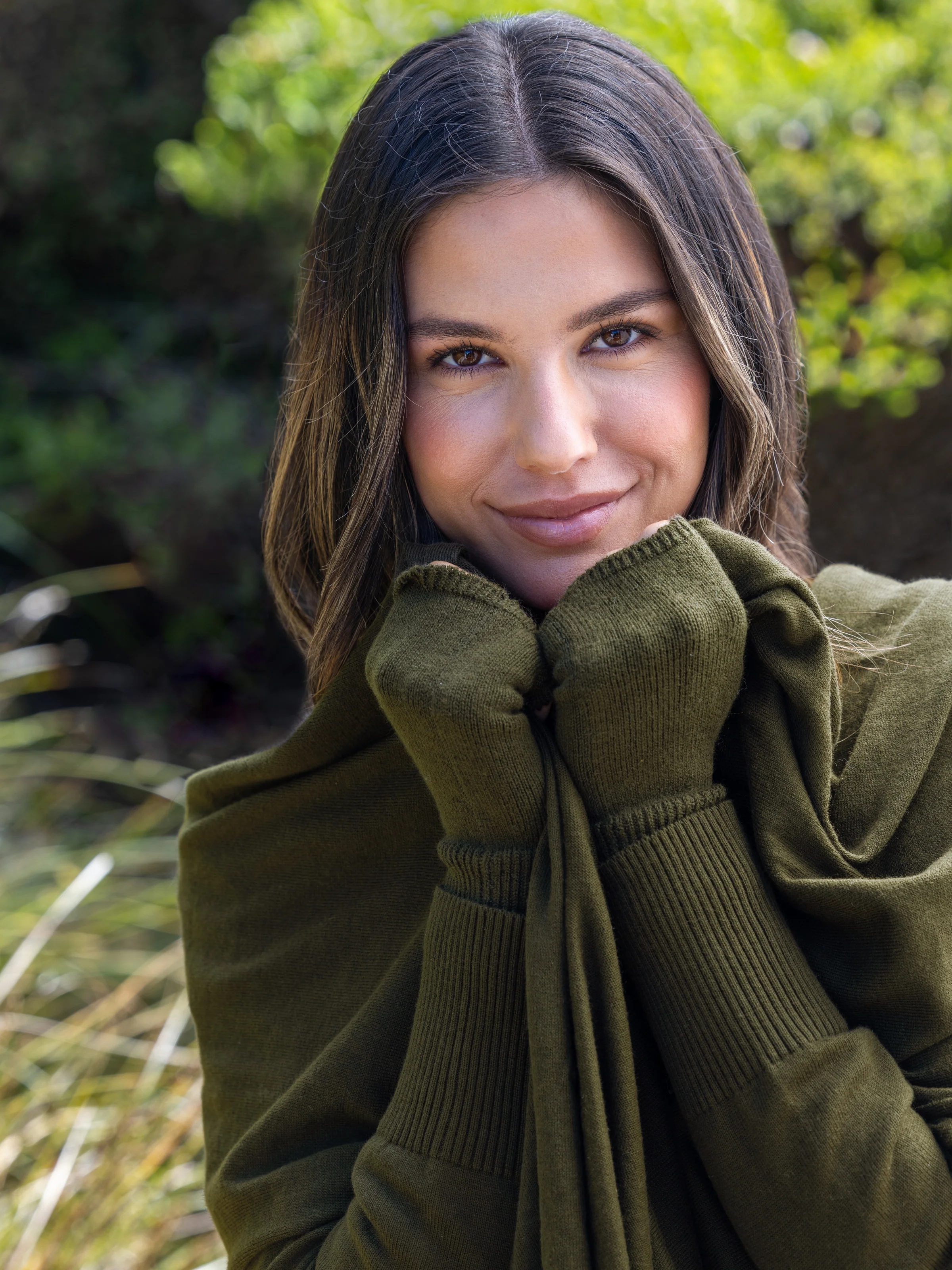 Cotton Cashmere Hand Warmers in Olive - Image 4