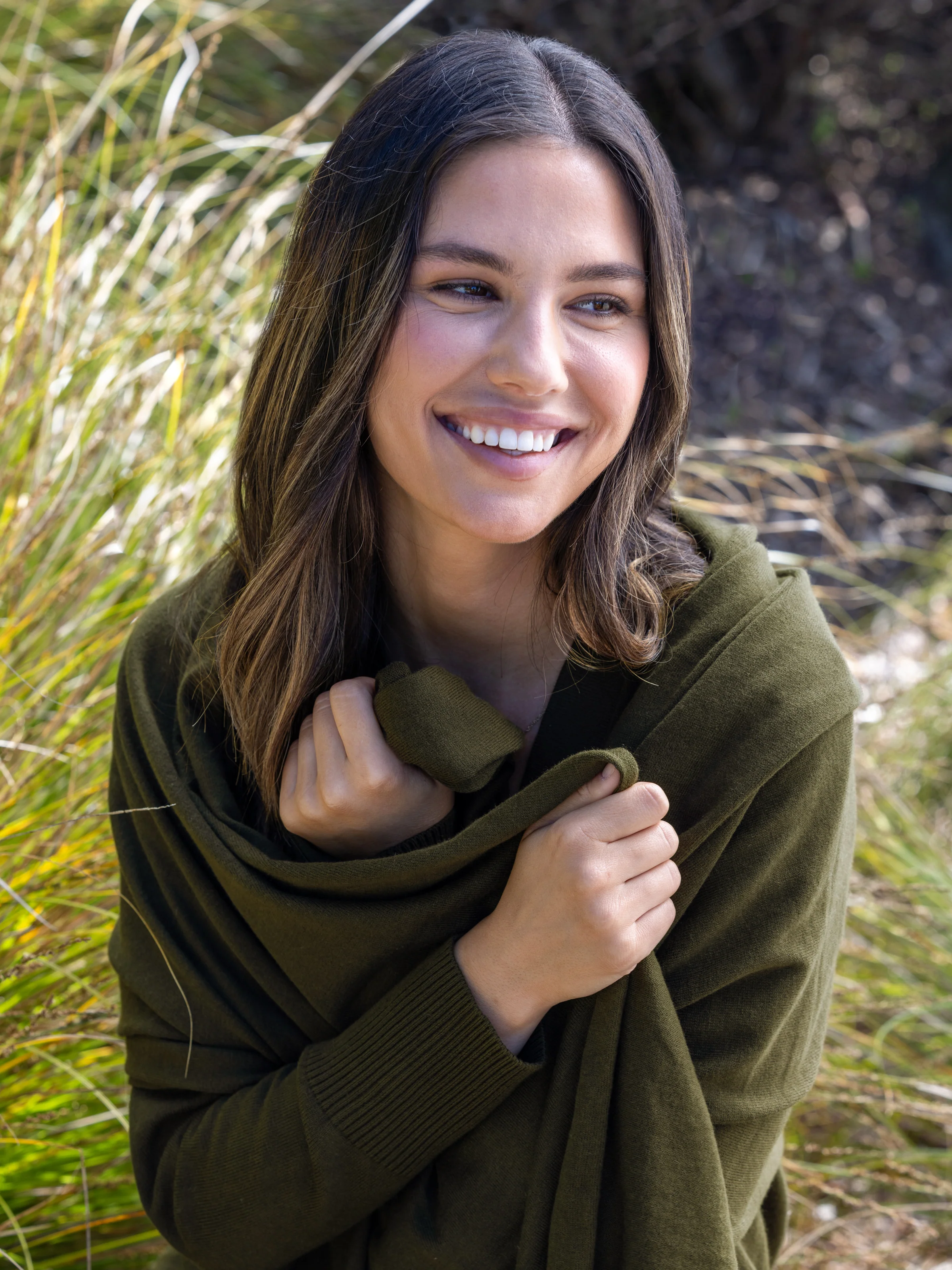 Cotton Cashmere Scarf in Olive - Image 4