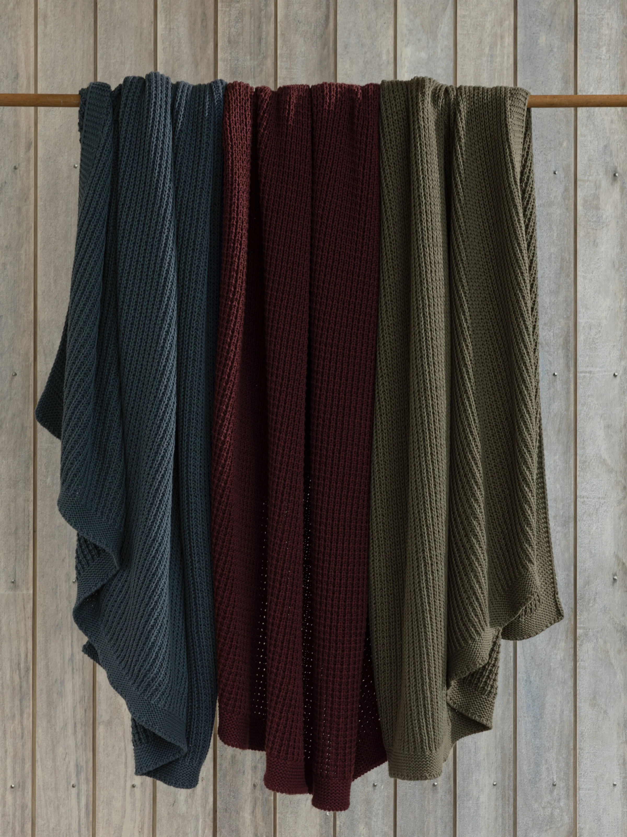 Kew Cotton Throw in Merlot - Image 3