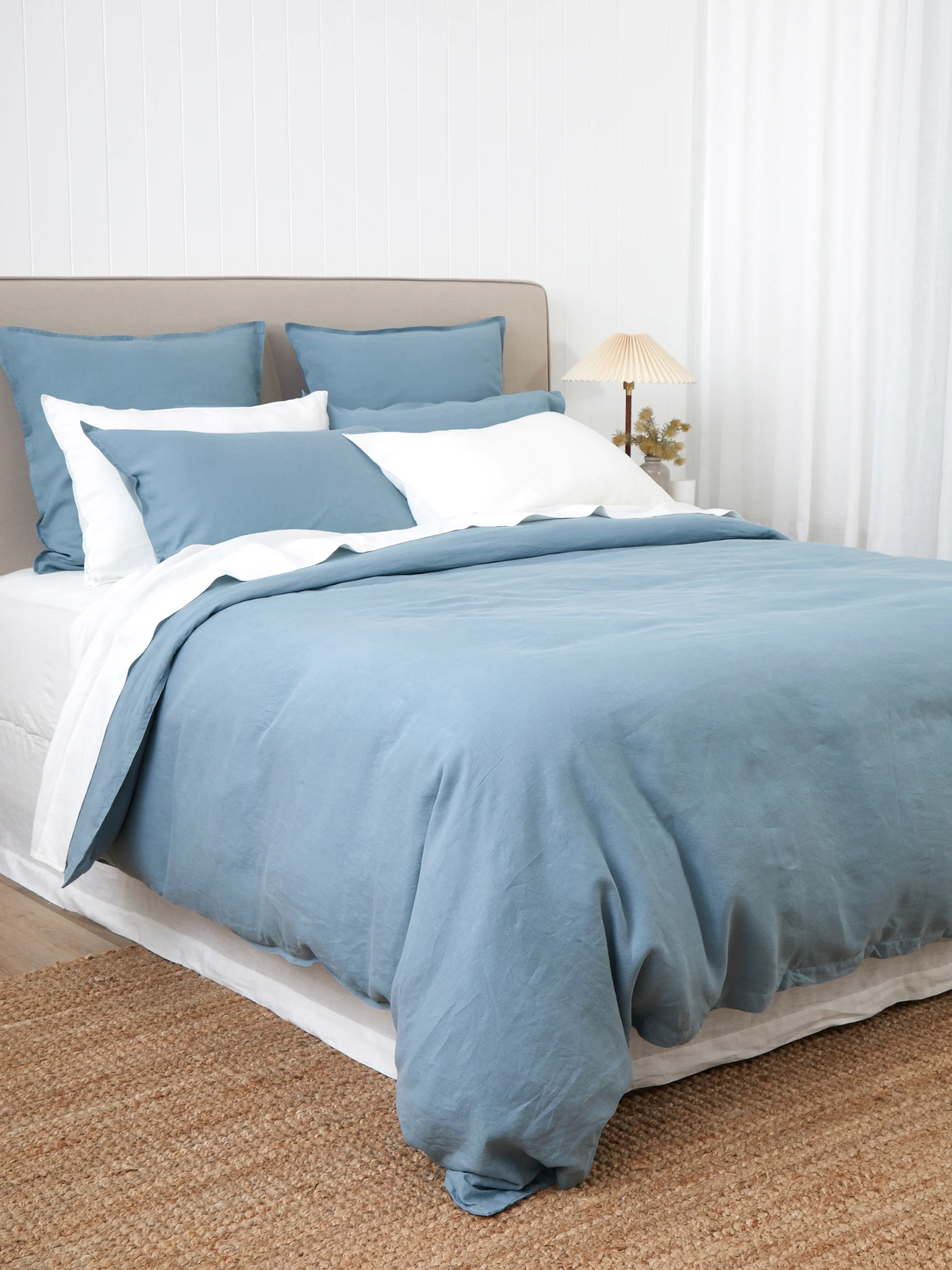 Loft Linen Duvet Cover Set in Coast Blue - Image 3