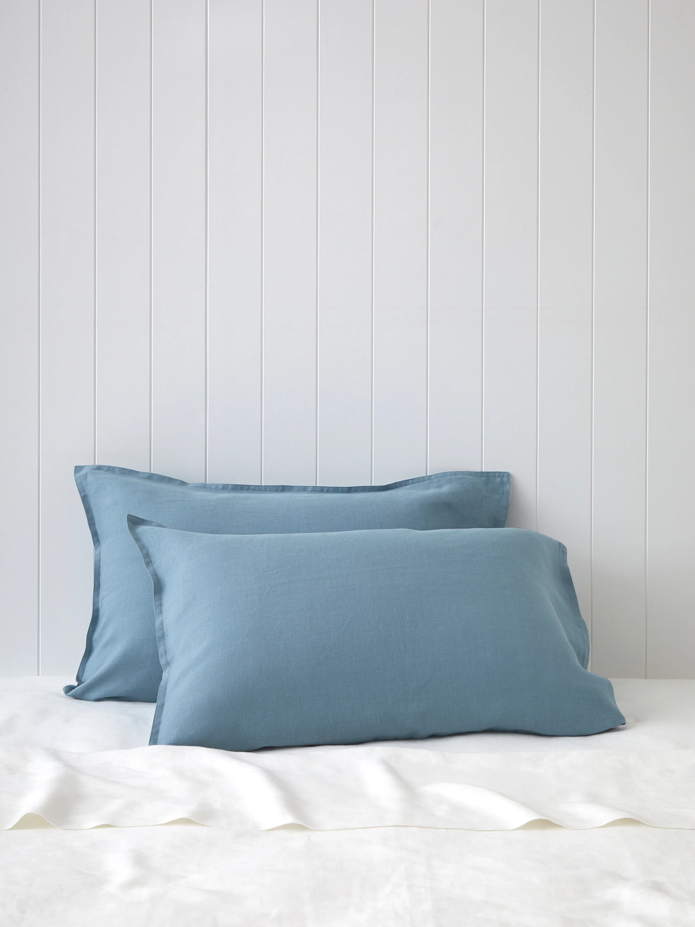Loft Linen Standard Pillowcase Set in Coast Blue