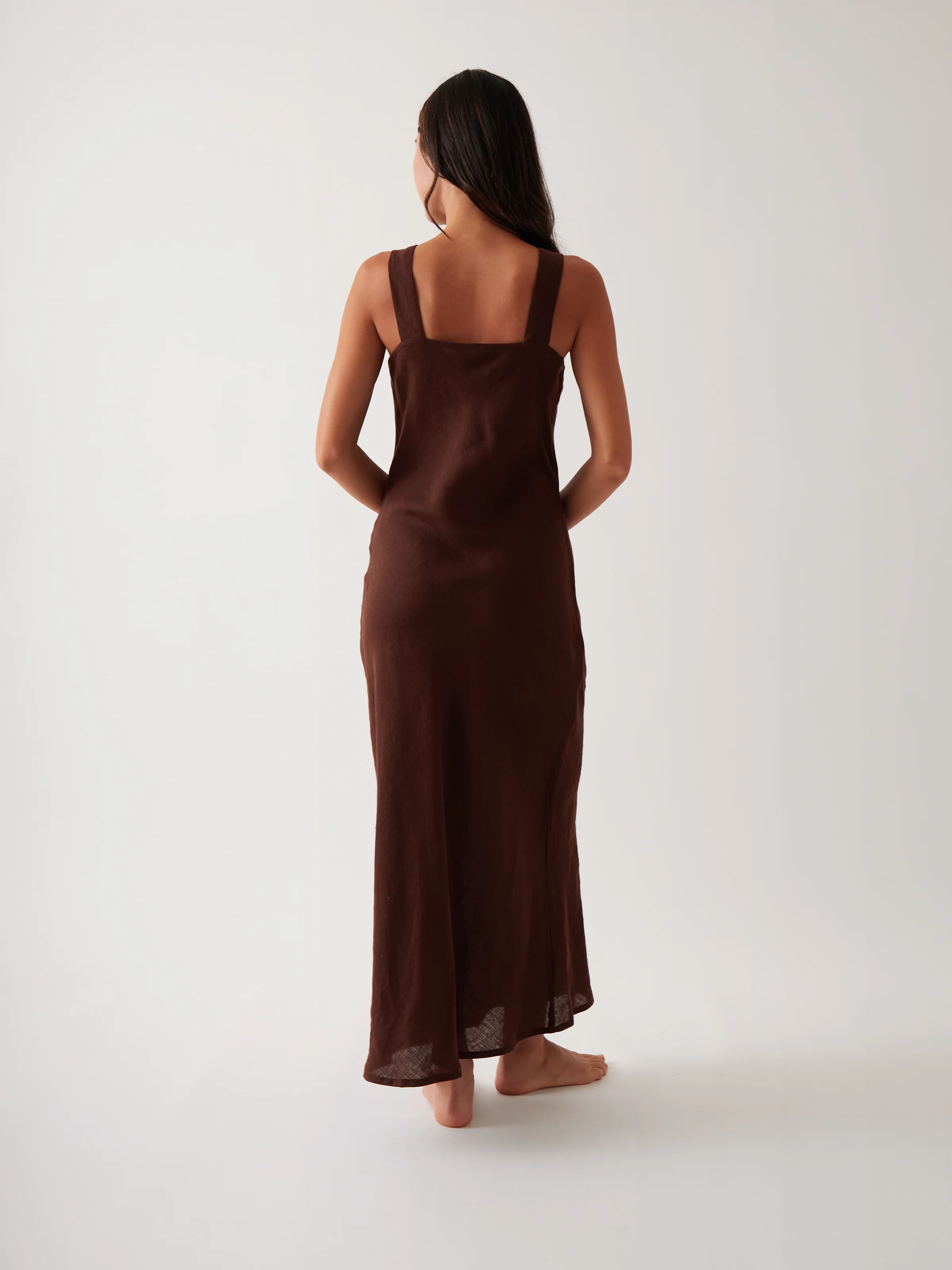 Monaco Linen Bias Dress in Chocolate - Image 4