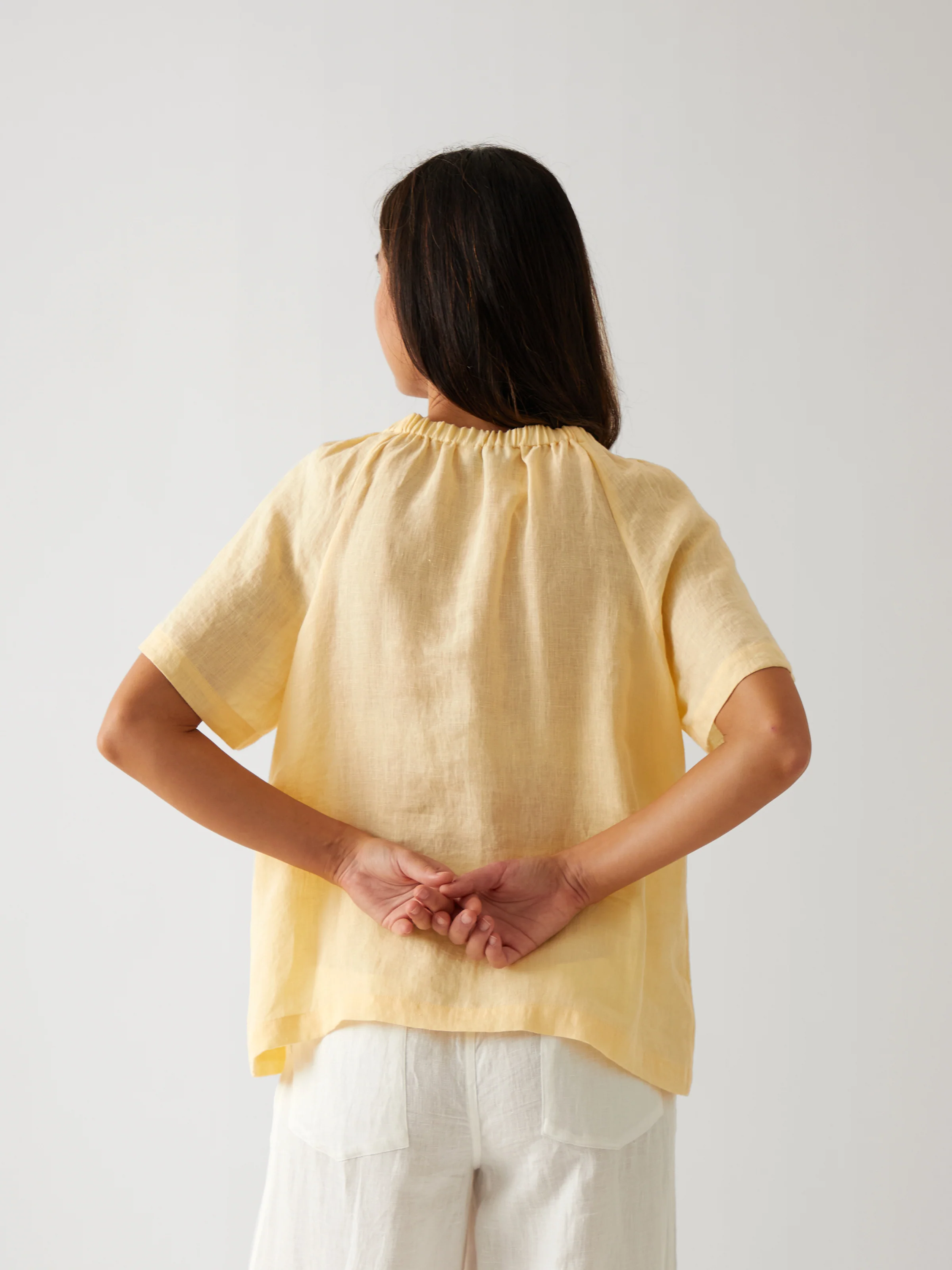 Monaco Linen Gathered Top in Butter - Image 4