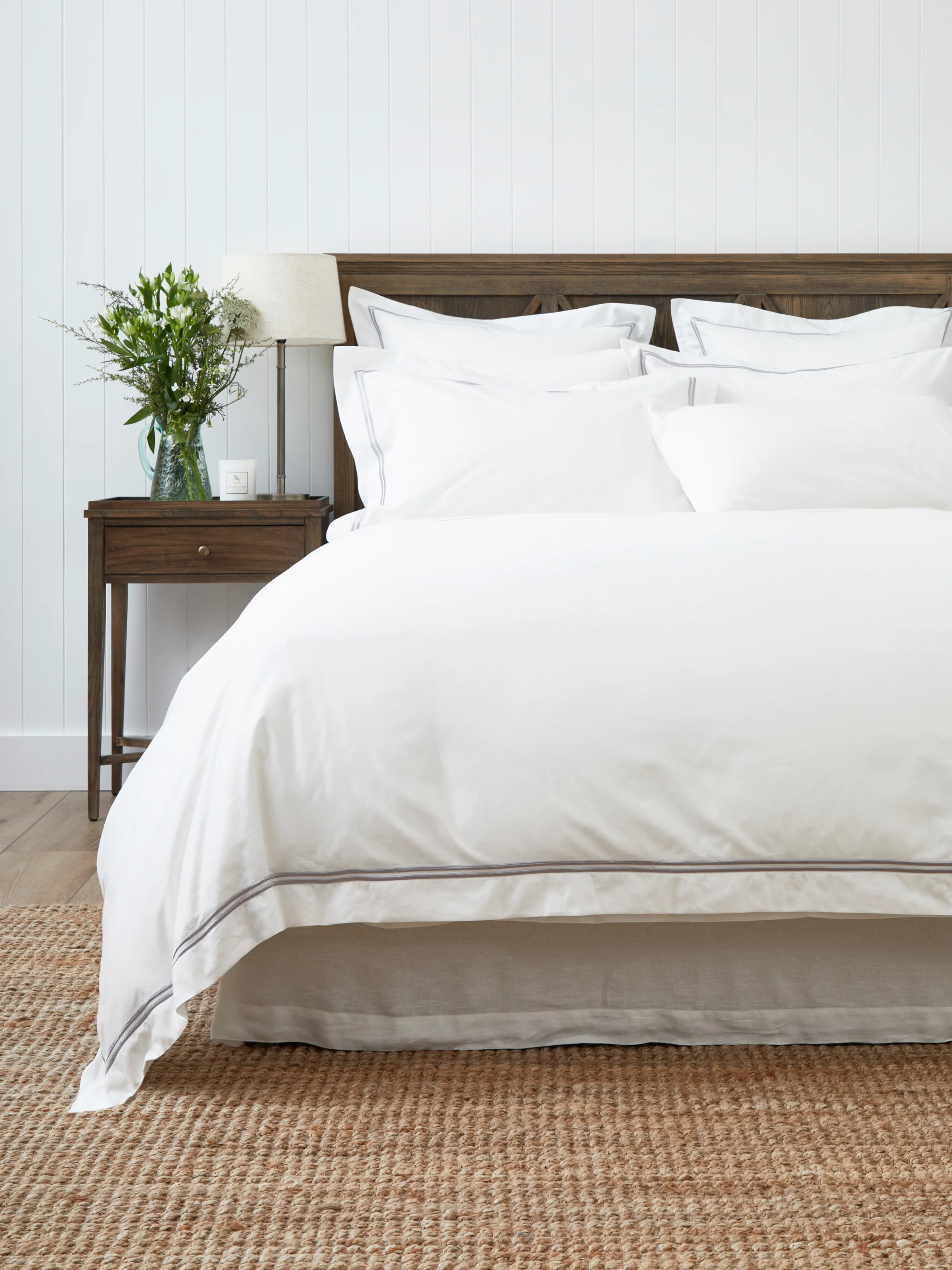 Monarch Duvet Cover Set in Grey White