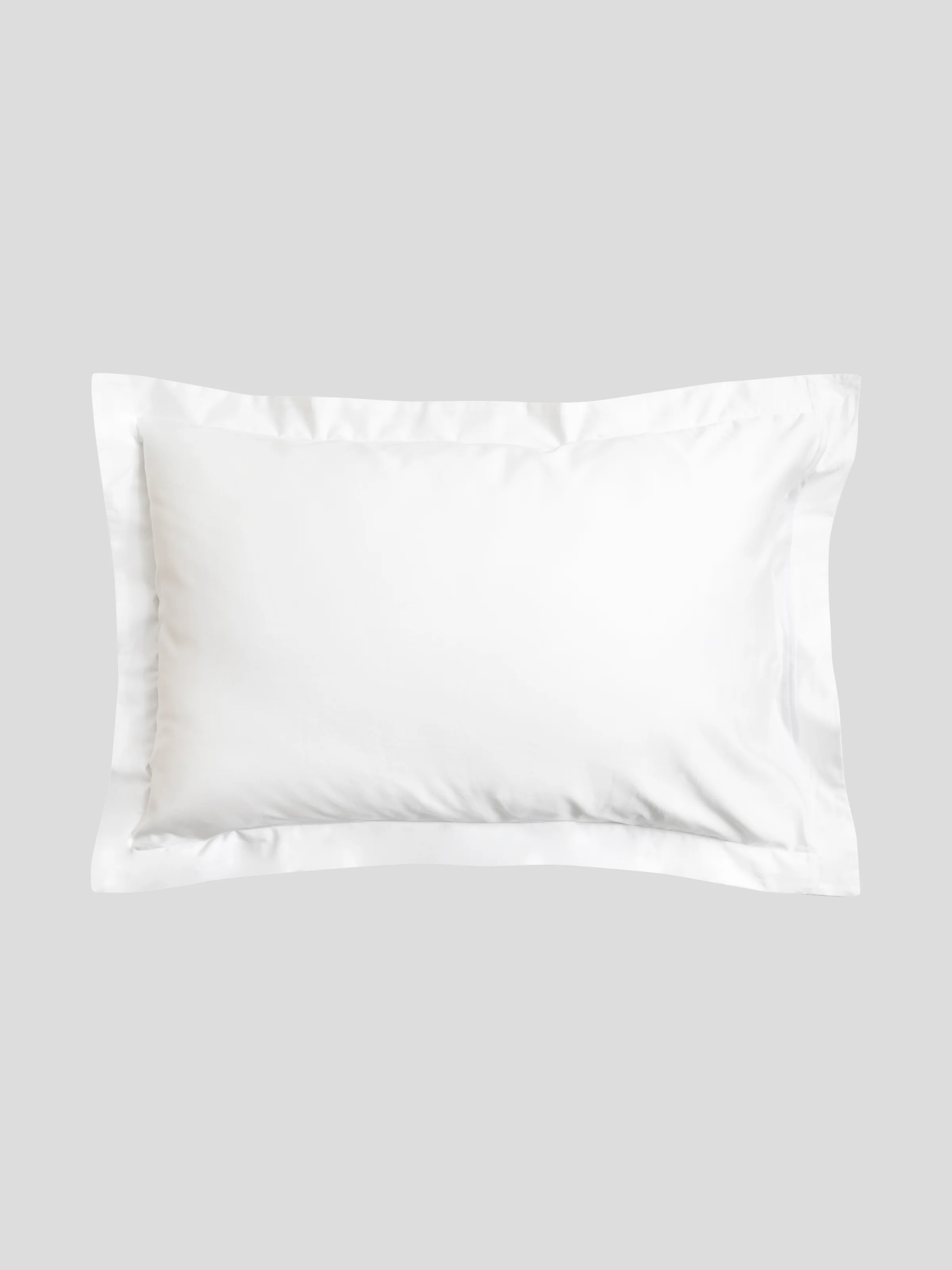 Monarch Oxford Pillowcase Set in Black White - Image 3