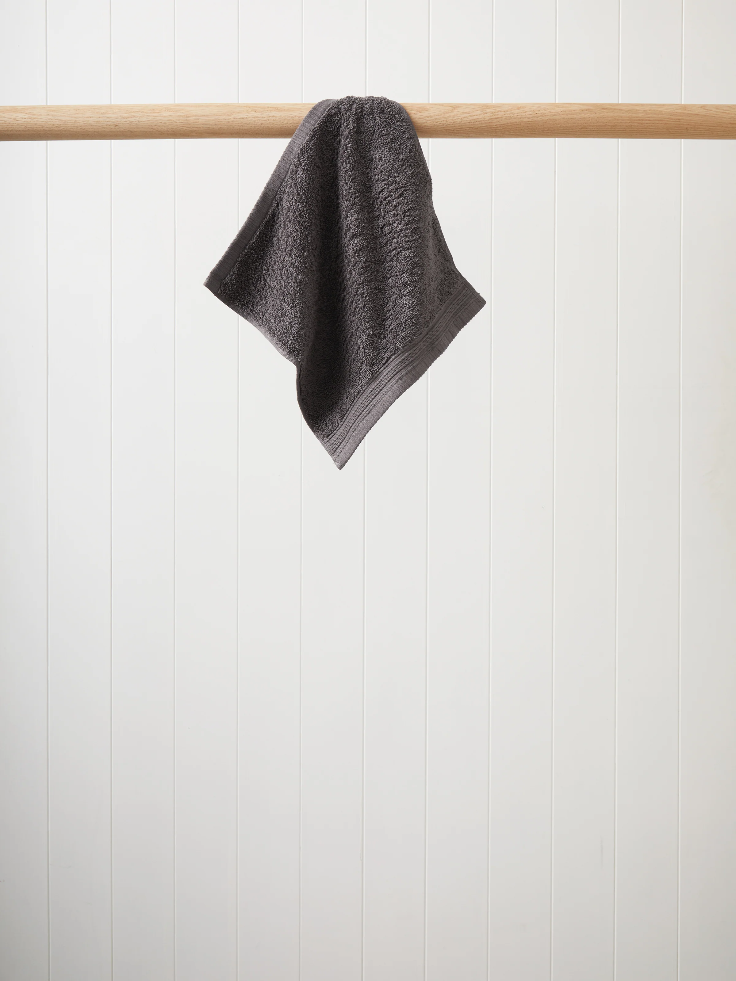 Oasis Face Cloth in Charcoal