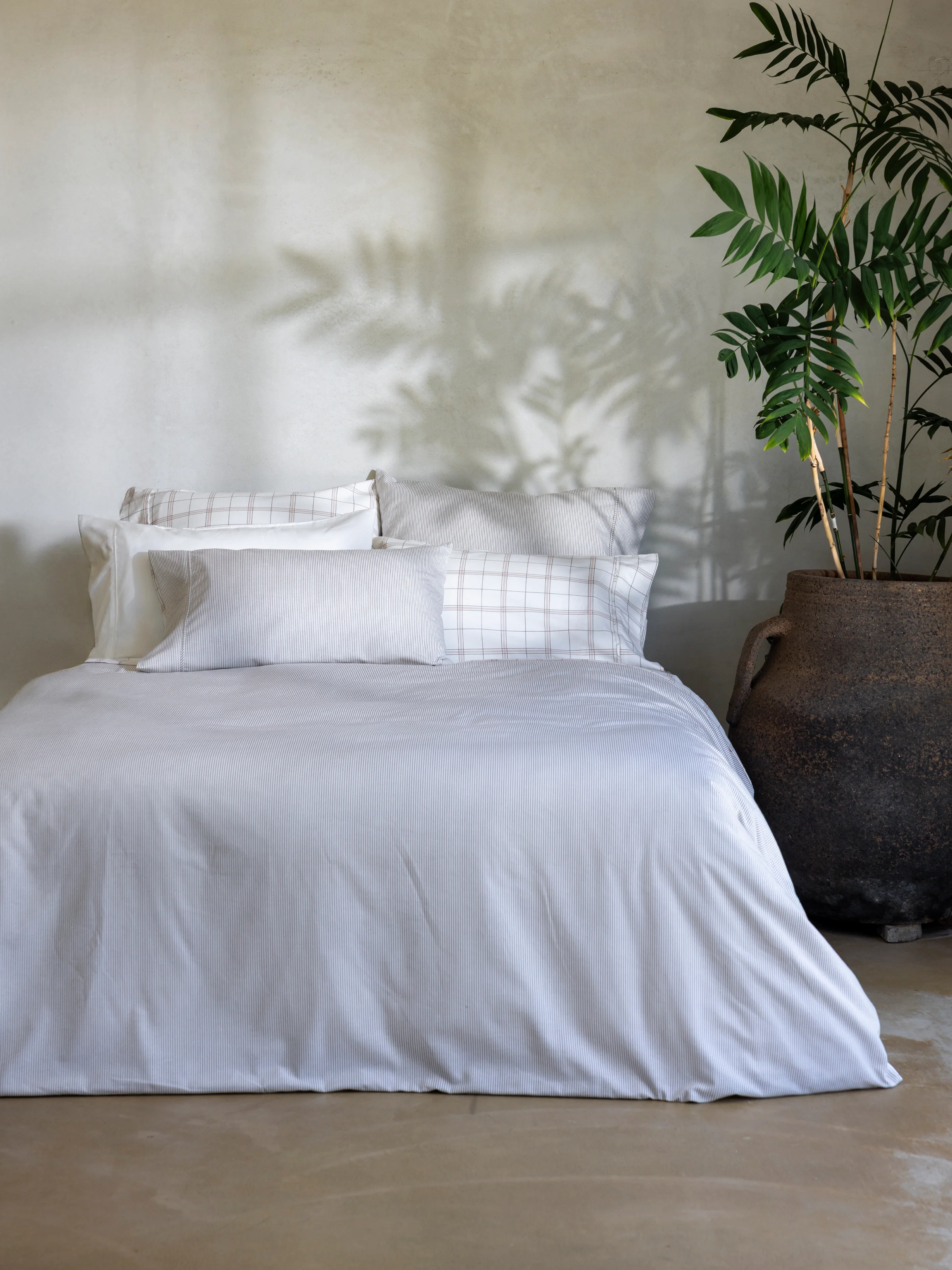 Pinnacle Flannel Reversible Duvet Cover Set in Cocoa - Image 5
