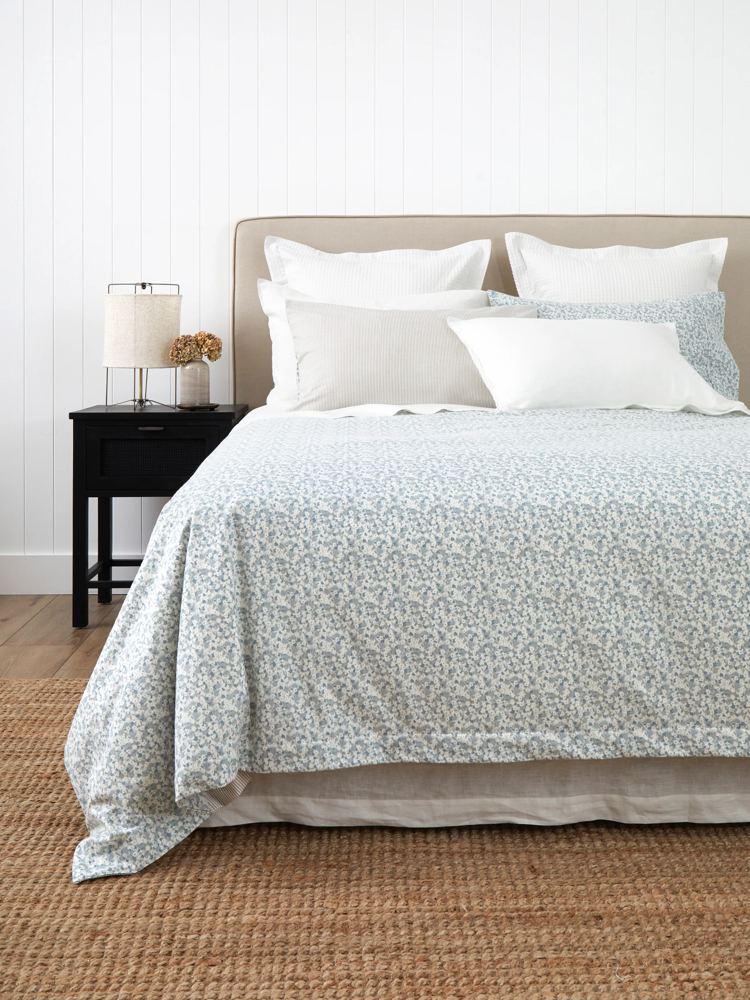 Pinnacle Flannel Reversible Duvet Cover Set in Floral