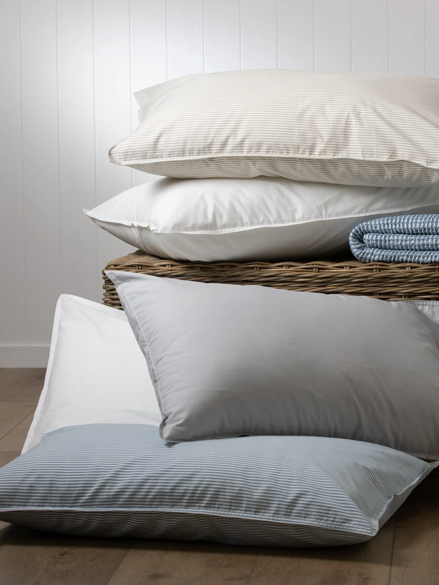 Purity Organic Cotton Standard Pillowcase Set in White - Image 3