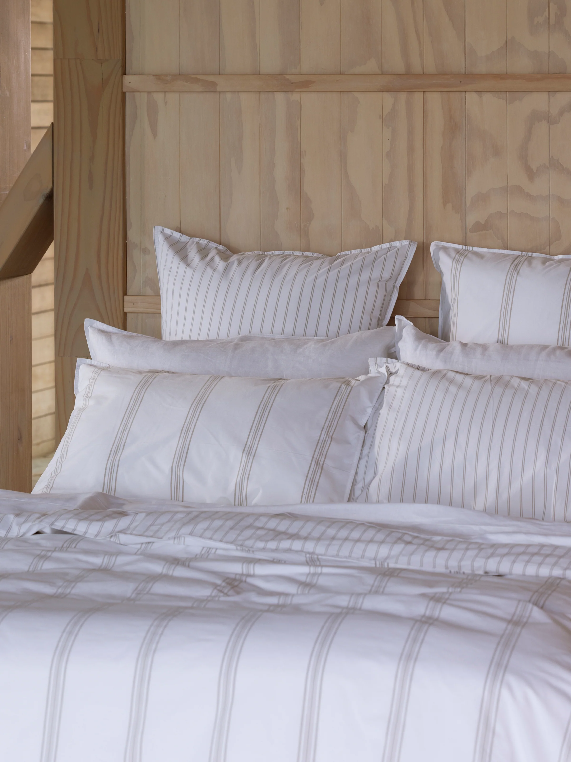 Shoreline Standard Pillowcase Set - Image 2